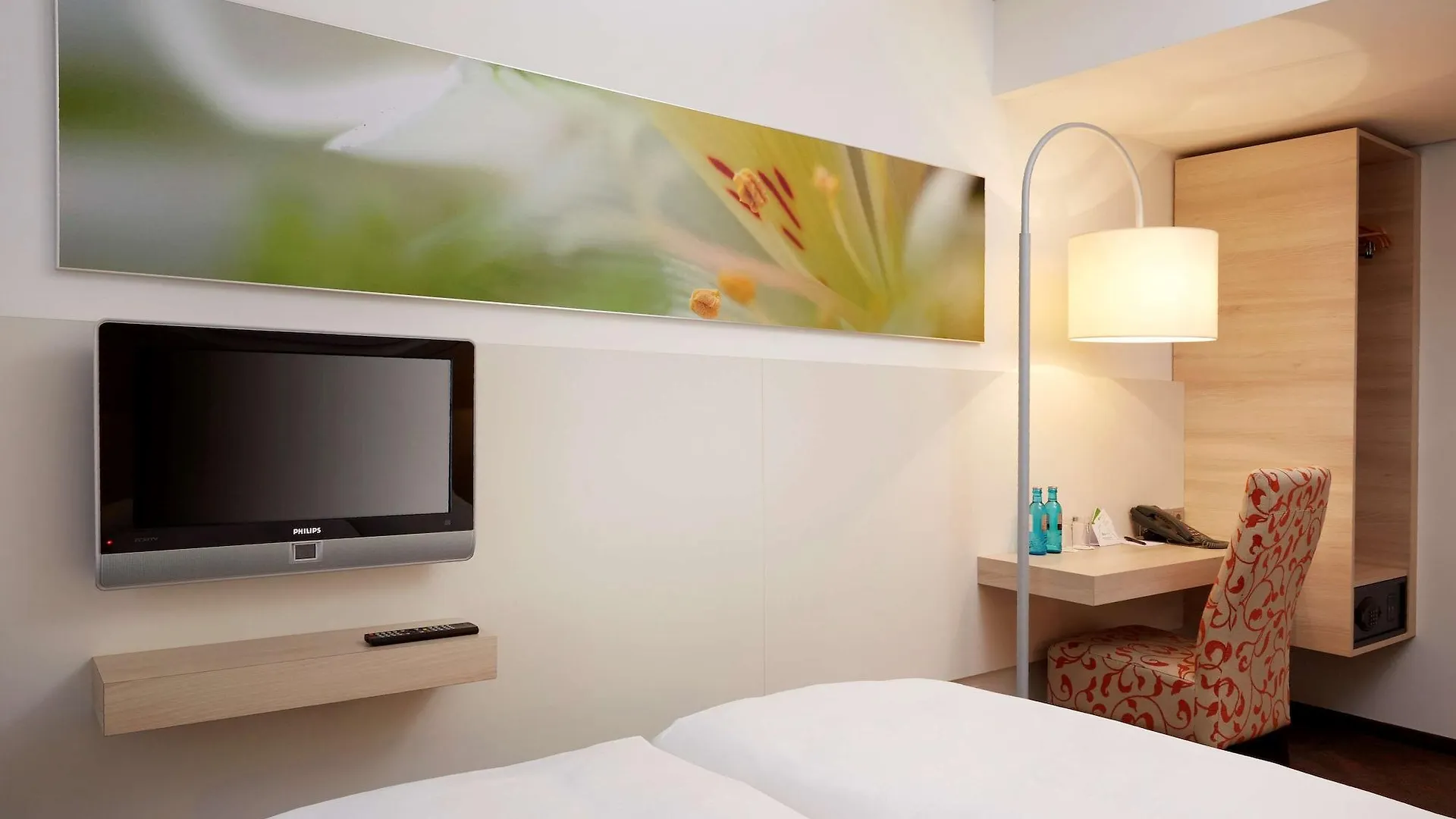 ****  H+ Hotel Muenchen Almanya