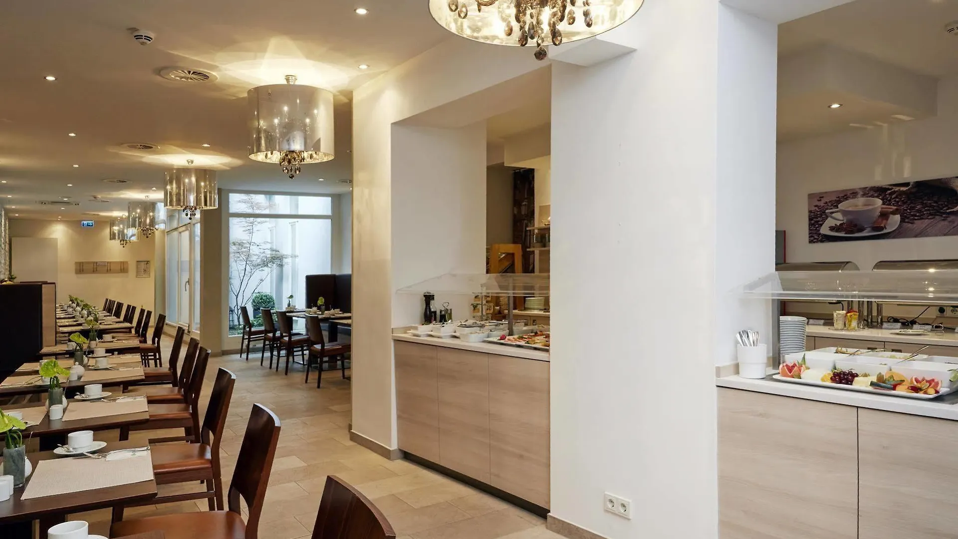 H+ Hotel Muenchen  Münih