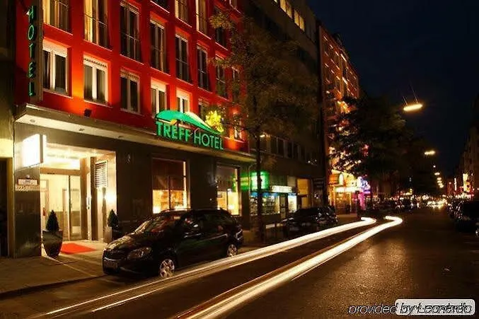 ****  H+ Hotel Muenchen Almanya