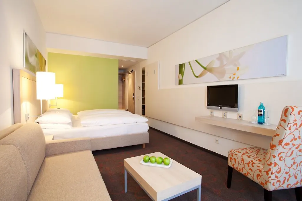****  H+ Hotel Muenchen גרמניה